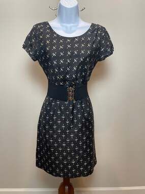 J.Crew Silk Chiffon Shift Dress Size 2 Short Sleeve Black Beige Boho Print
